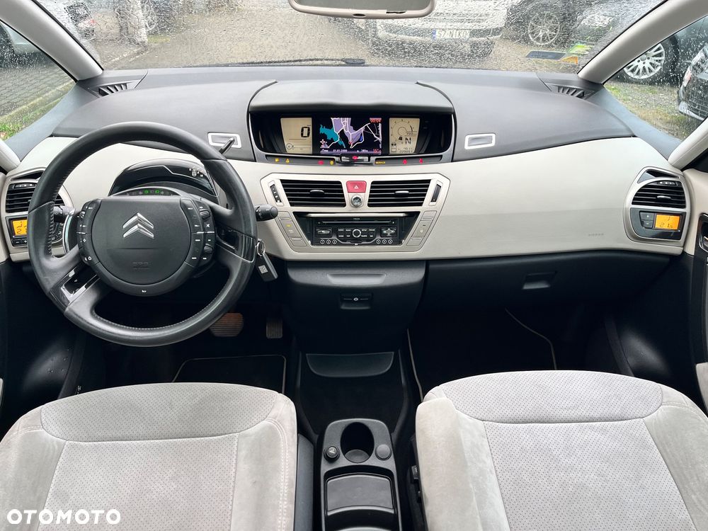 Citroen C4 2010 photo 5