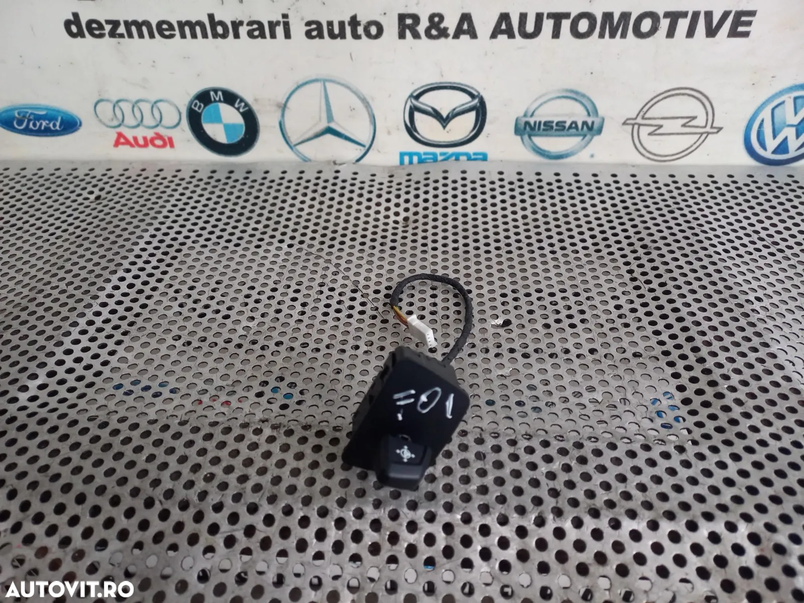 Buton Joystick Reglaj Volan Bmw Seria 7 F01 F02 F03 F04 Volan Stanga Dezmembrez Bmw F01 F02 - 5