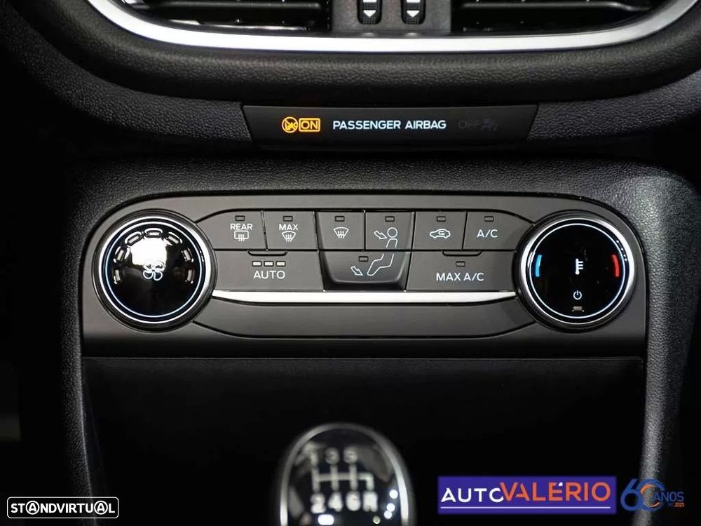 Ford Fiesta 1.0 EcoBoost ST-Line - 25