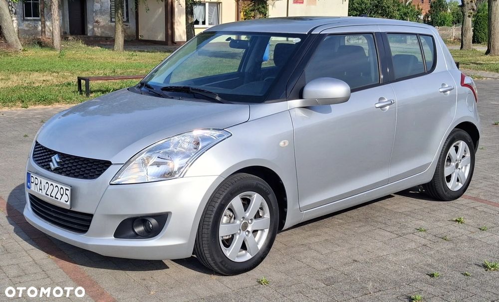 Suzuki Swift 1.2 Premium - 1