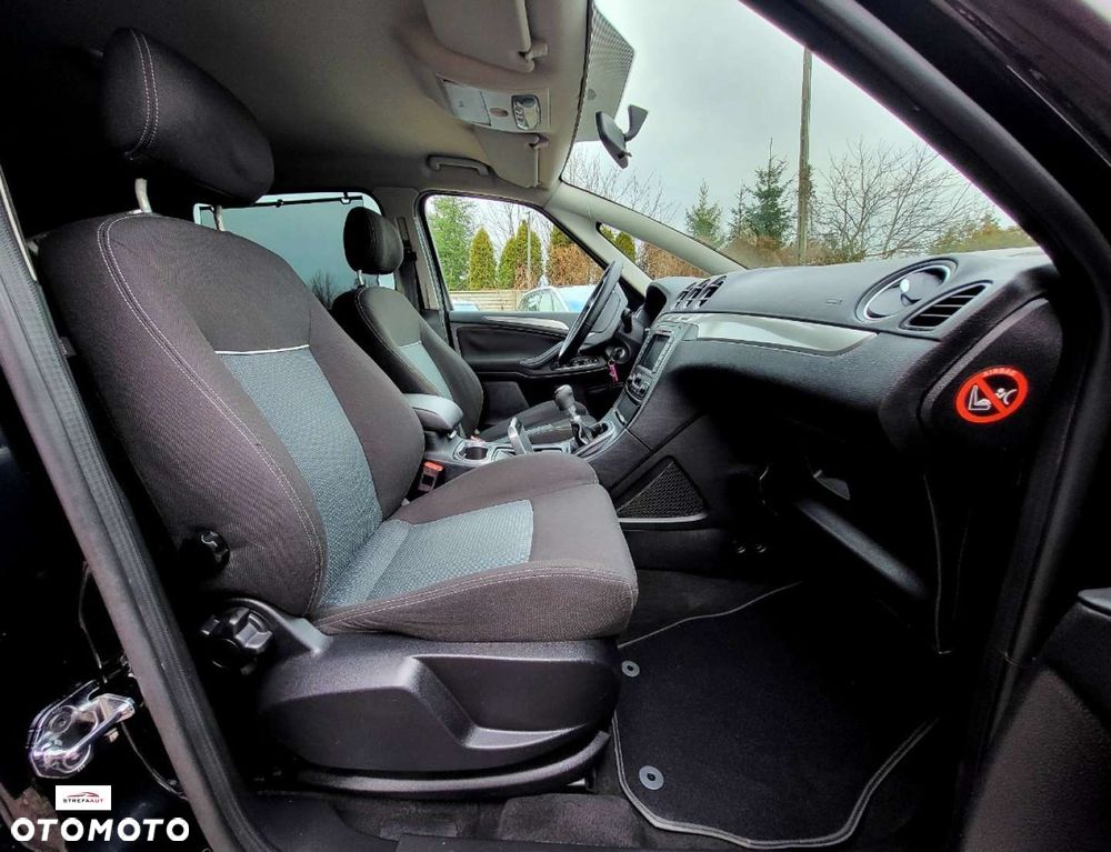 Ford S-Max - 8