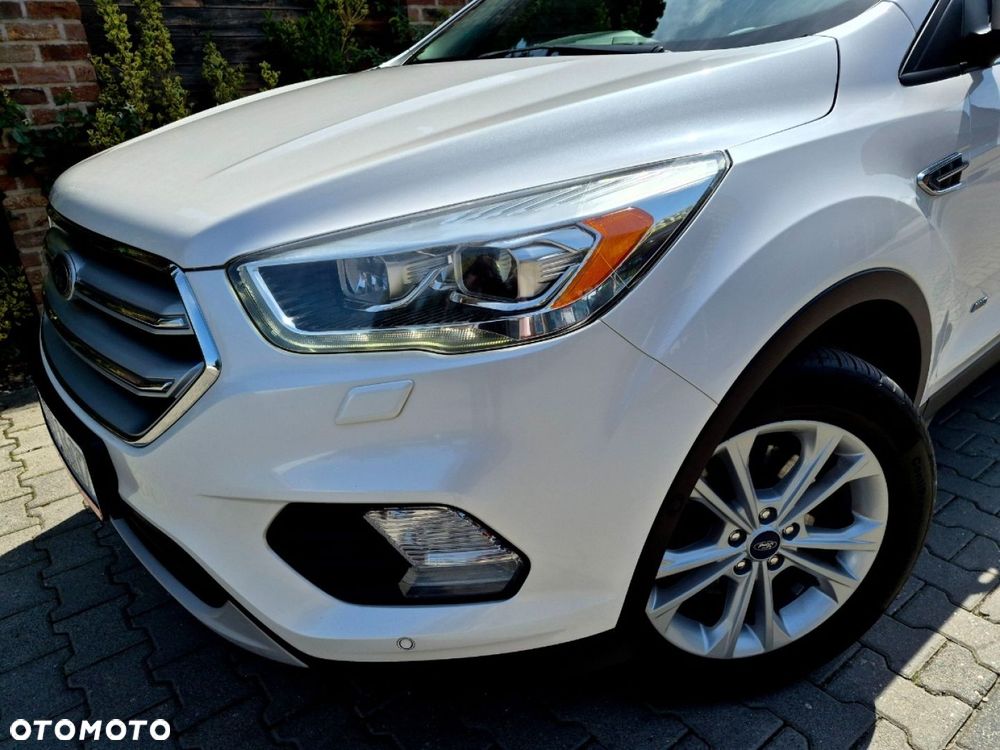Ford Kuga - 28