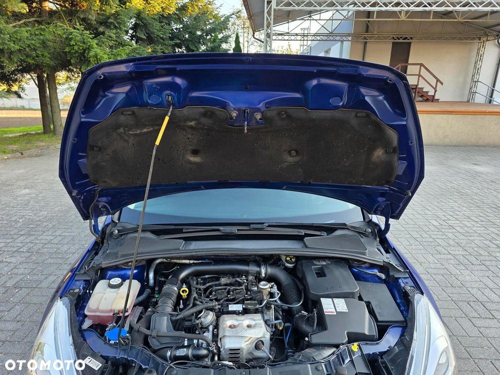 Ford Focus 1.0 EcoBoost Trend - 32