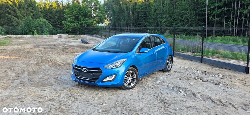Hyundai i30 blue 1.4 Style - 2