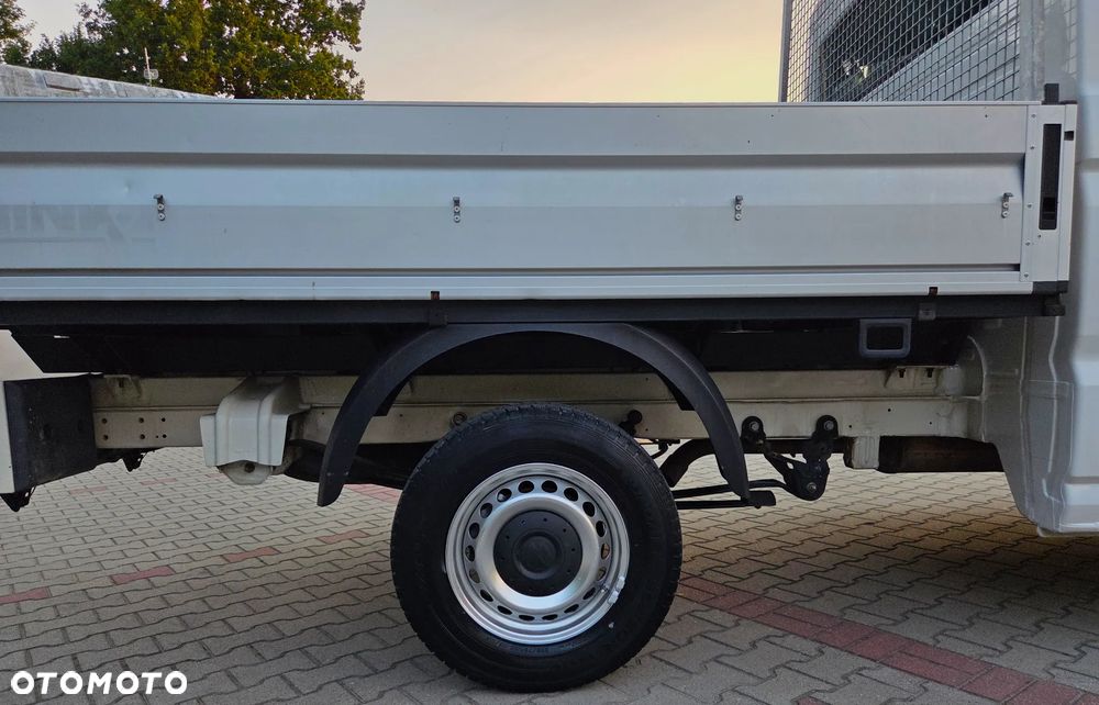 Volkswagen Crafter - 12