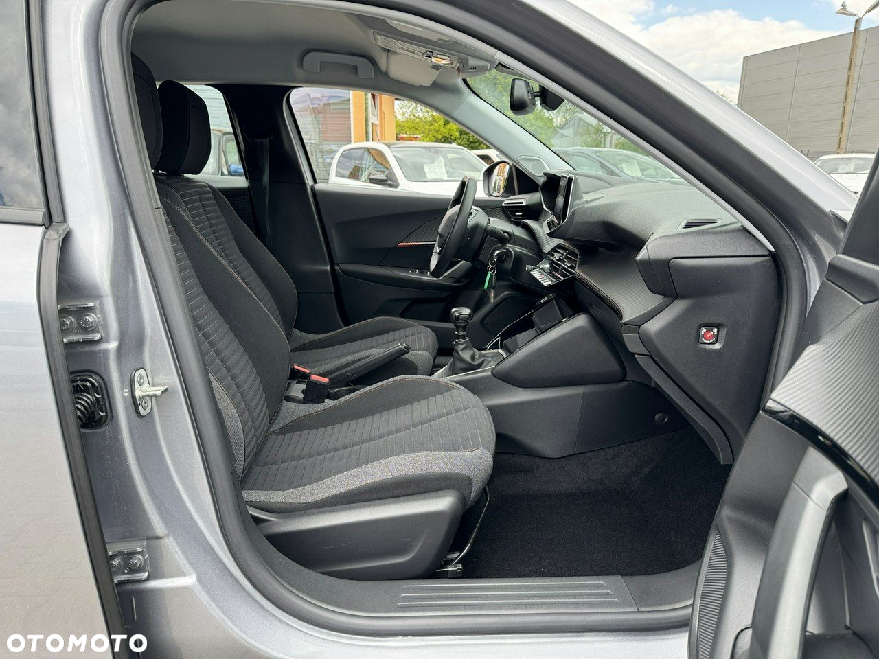 Peugeot 2008 - 18