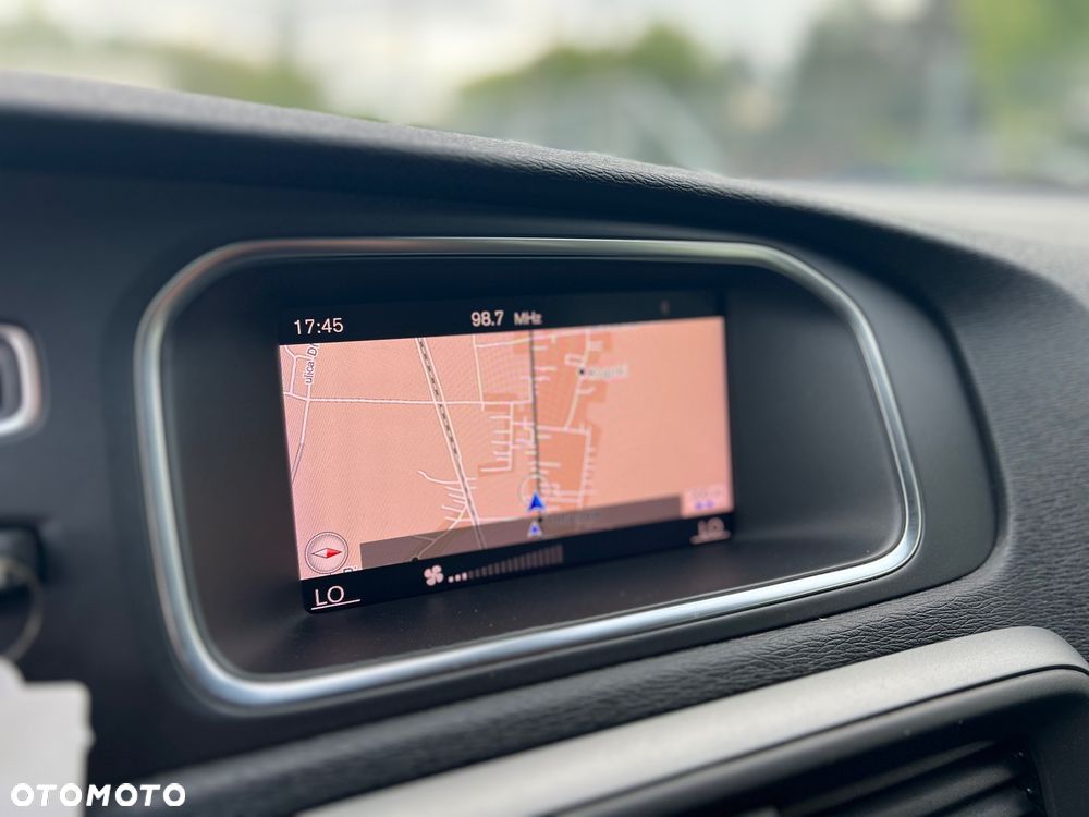 Volvo V40 D3 Geartronic - 17