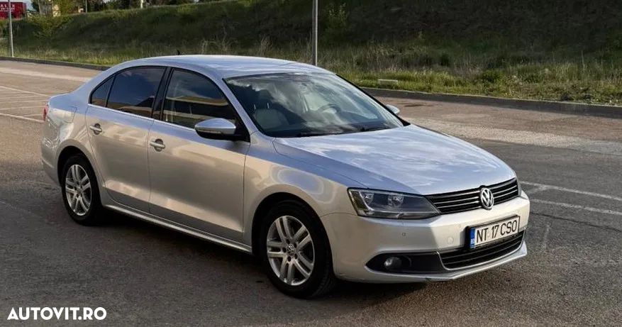 Volkswagen Jetta 2.0 TDI CR DPF Highline - 1