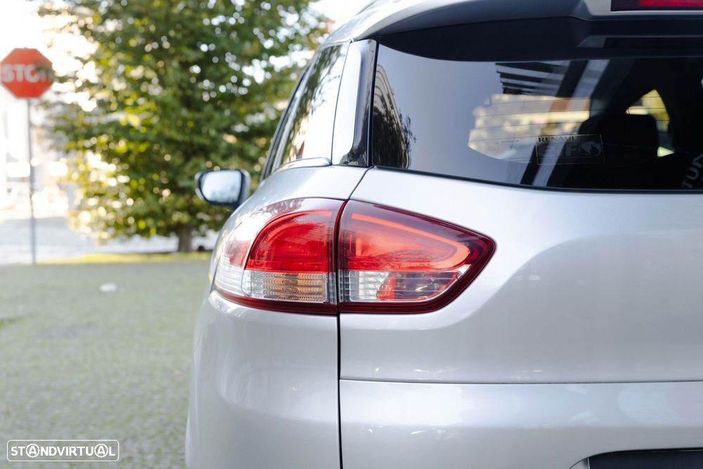 Renault Clio Sport Tourer 0.9 TCe Limited - 17