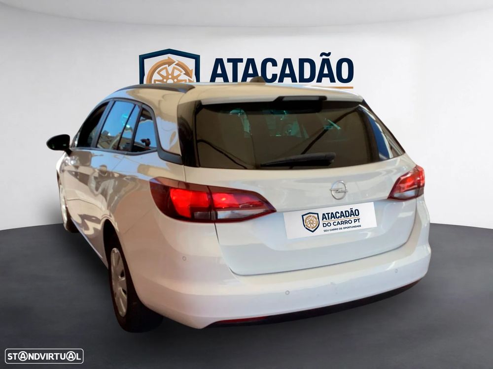 Opel Astra Sports Tourer - 12