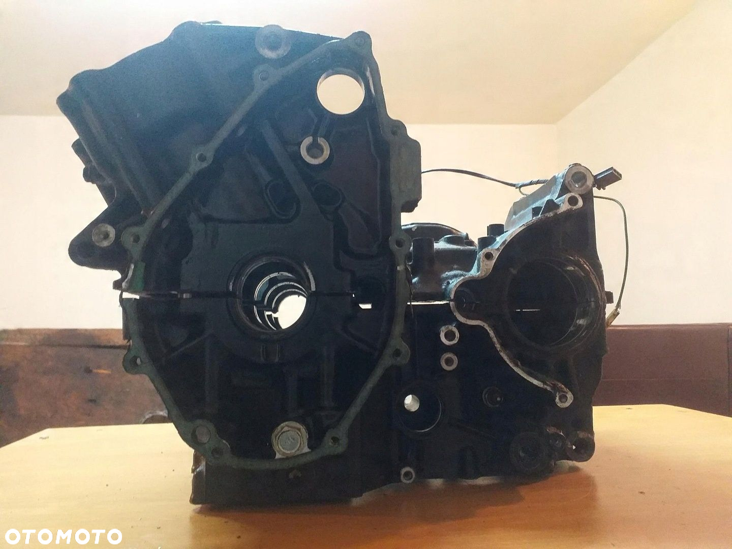 KARTERY BLOK SILNIKA HONDA CBR 1100XX SC35E - 2