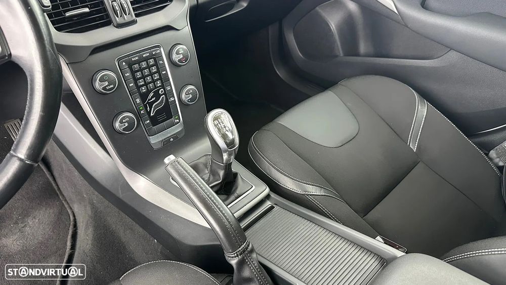 Volvo V40 1.6 D2 Eco Momentum - 41