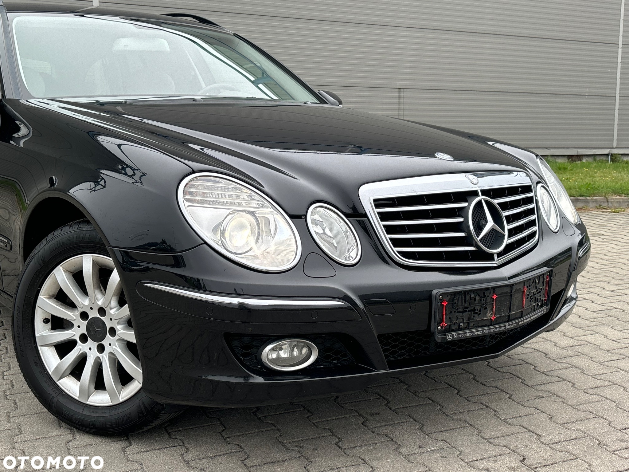 Mercedes-Benz Klasa E 200 T Kompressor Elegance - 2