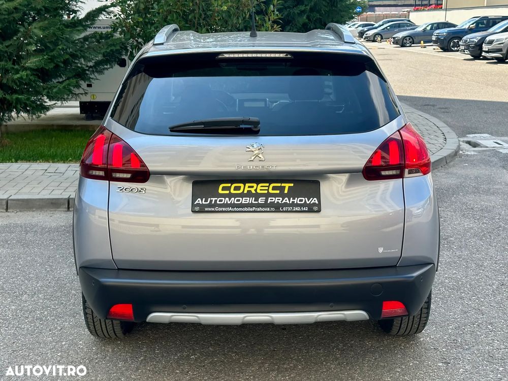 Peugeot 2008 - 12