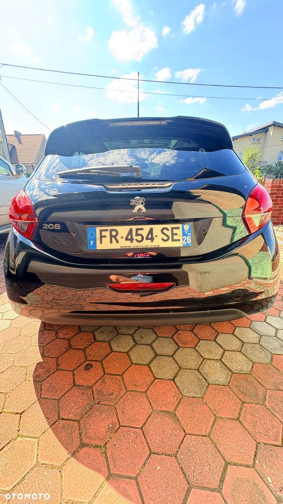 Peugeot 208 1.2 PureTech GPF Signature S&S - 4