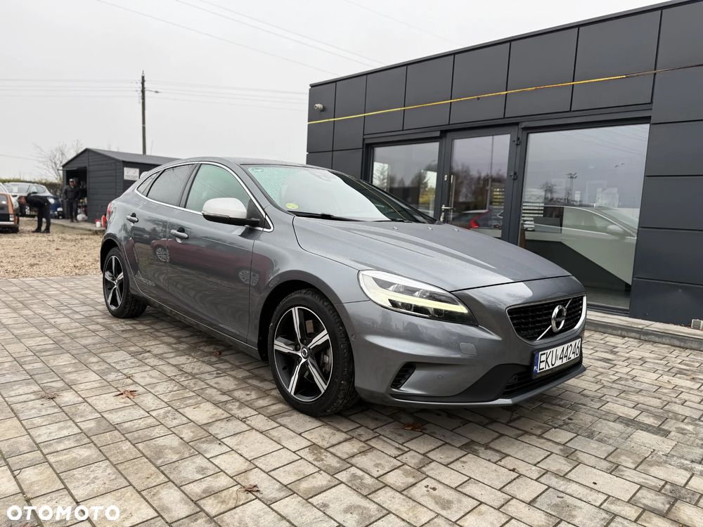 Volvo V40 D3 Drive-E R-Design Momentum - 10