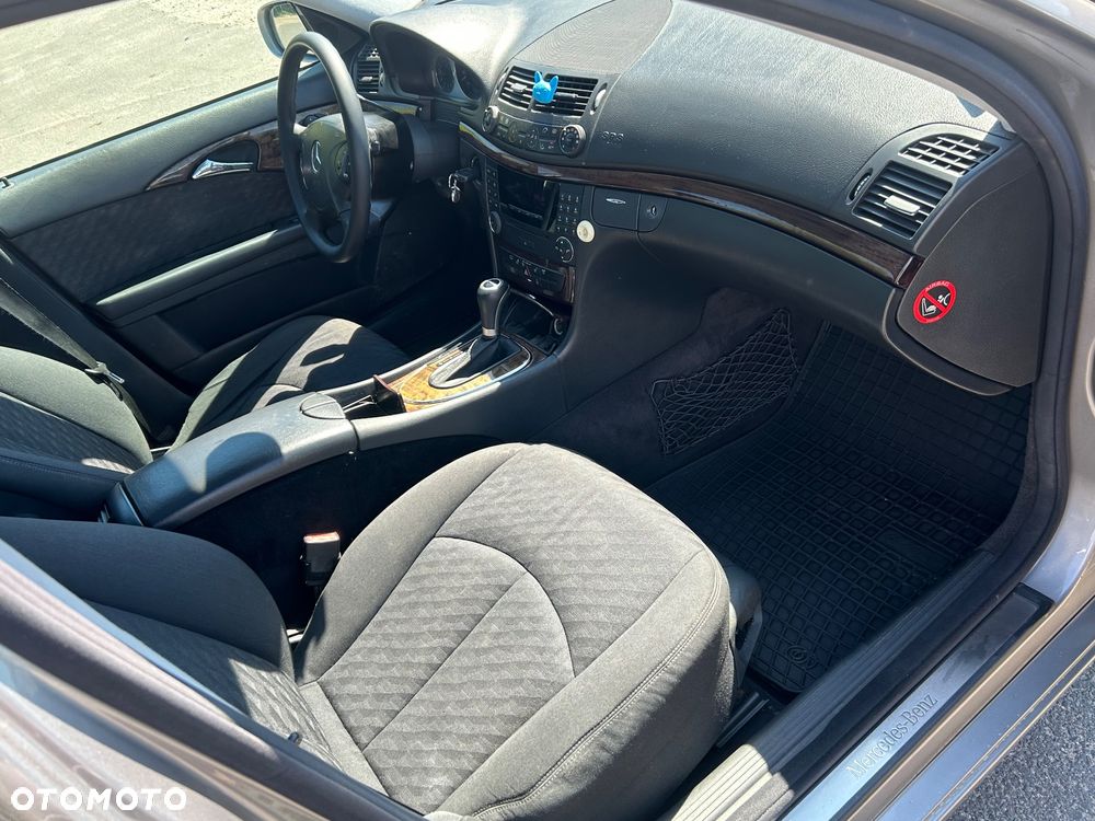 Mercedes-Benz Klasa E 220 CDI Automatik Classic - 18
