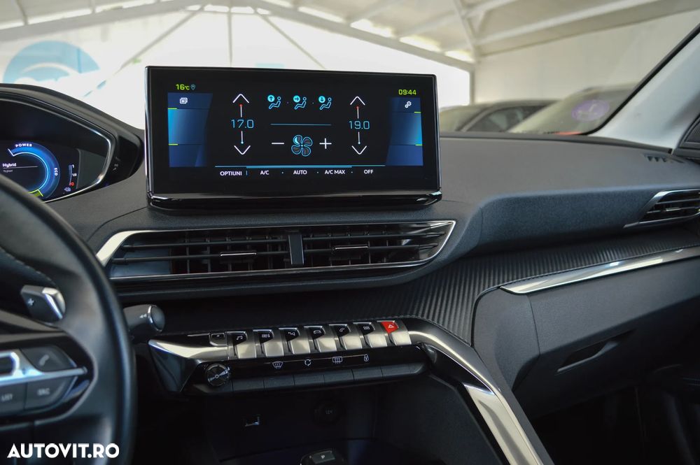 Peugeot 3008 PHEV 300 EAT8 4X4 Allure Pack - 26