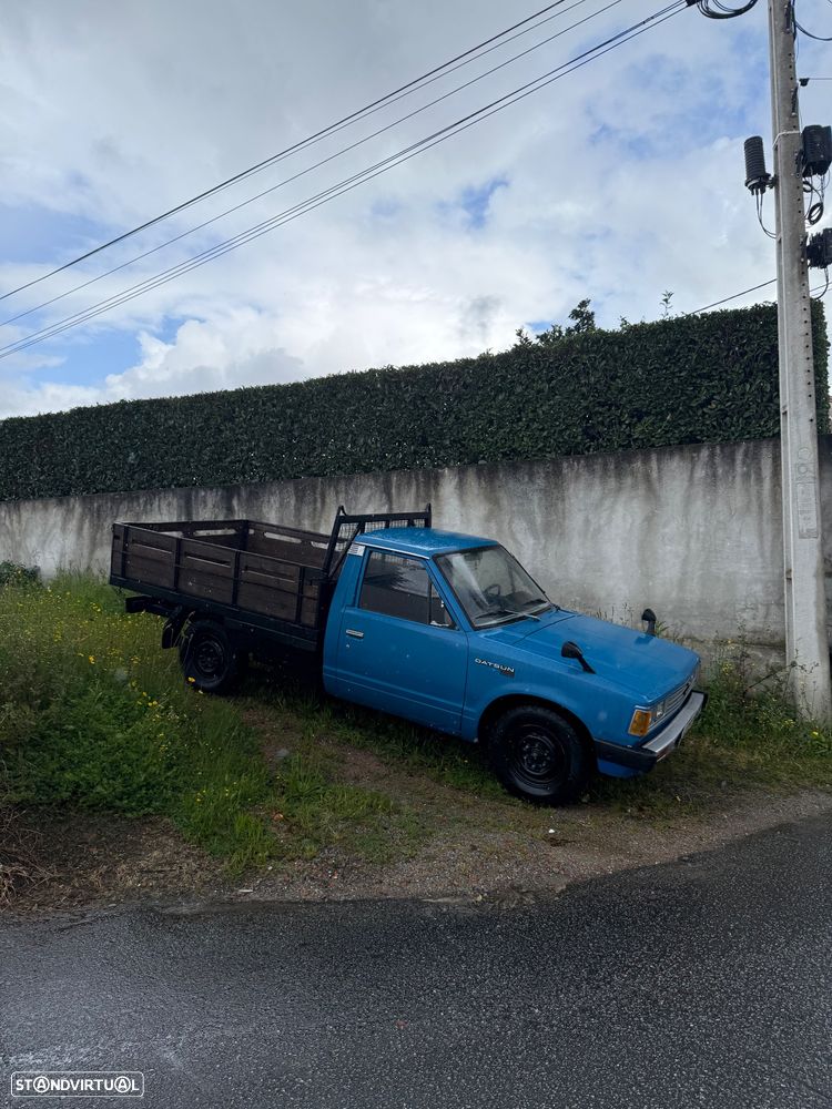 Nissan Pick Up - 4