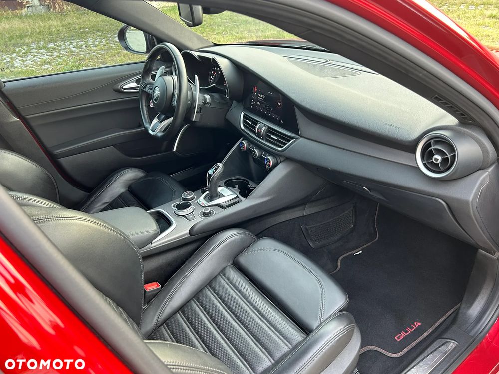 Alfa Romeo Giulia 2.0 Turbo Veloce Q4 - 15