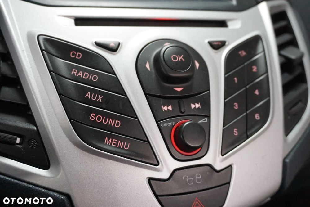 Ford Fiesta 1.25 Ambiente - 29