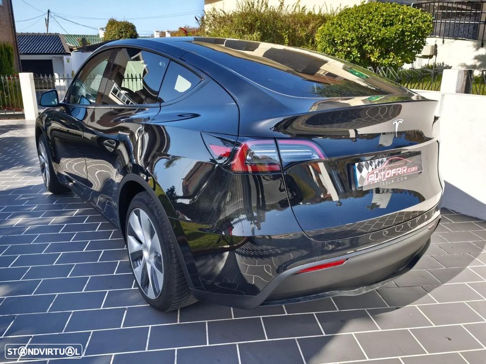 Tesla Model Y RWD - 9