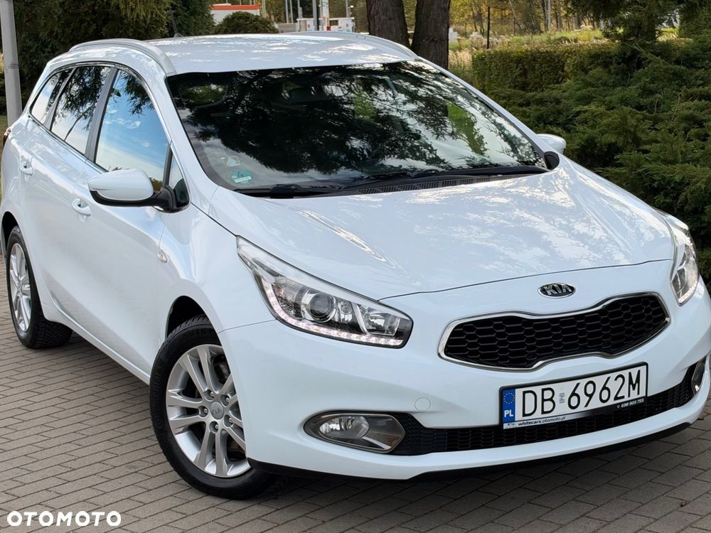 Kia Ceed 1.4 CVVT Dream Team Edition - 20
