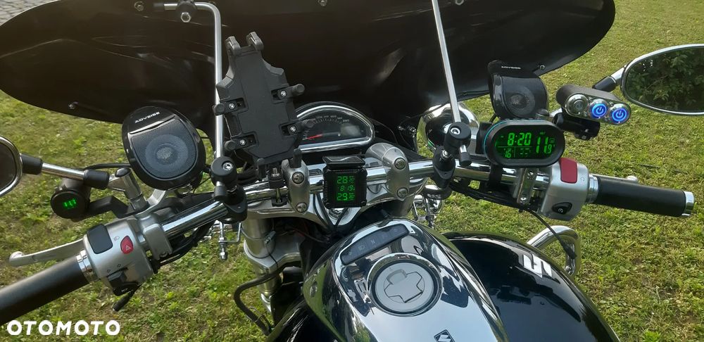 Suzuki VL 1500 Intruder LC - Boulevard C90 - 14
