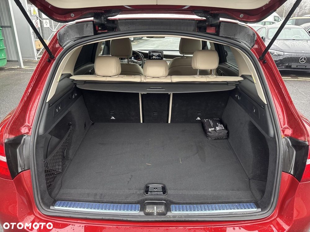 Mercedes-Benz GLC - 25