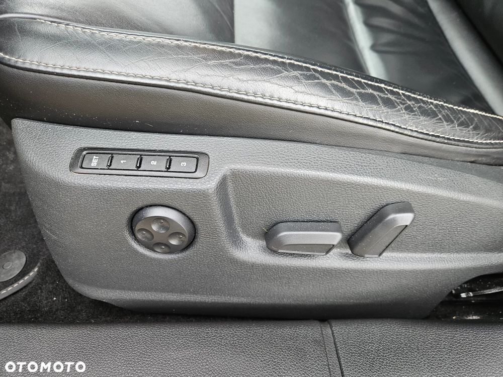 Skoda Superb 2.0 TDI DSG Elegance - 20