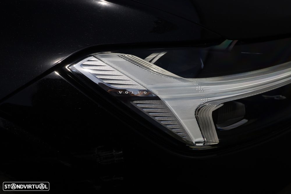 Volvo XC 60 2.0 T6 PHEV Inscription AWD - 35