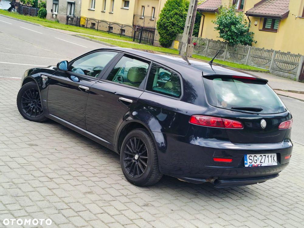 Alfa Romeo 159 1.9 JTDM 8V DPF - 6