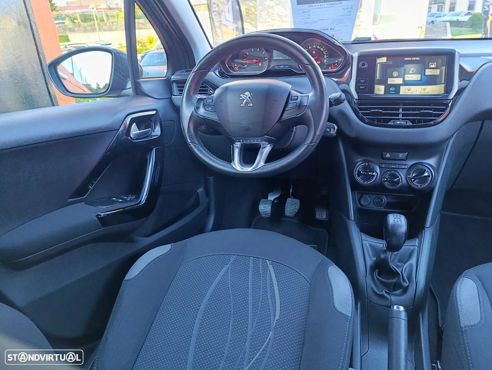 Peugeot 208 1.2 PureTech Allure - 7