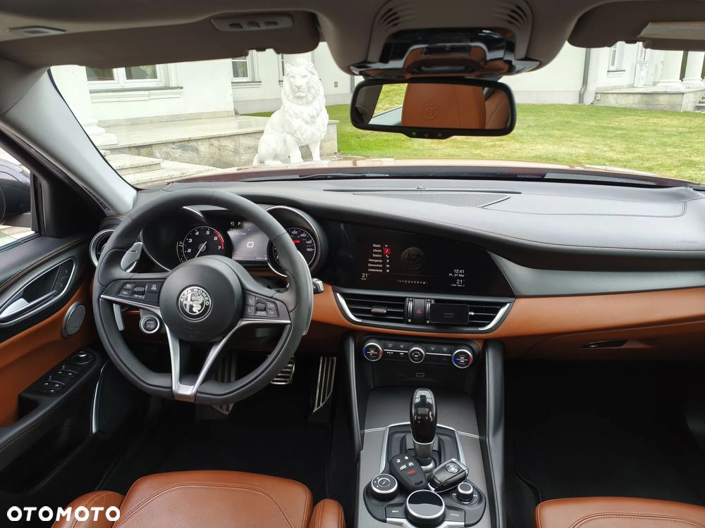 Alfa Romeo Giulia 2.0 Turbo 16V AT8-Q4 Competizione - 12