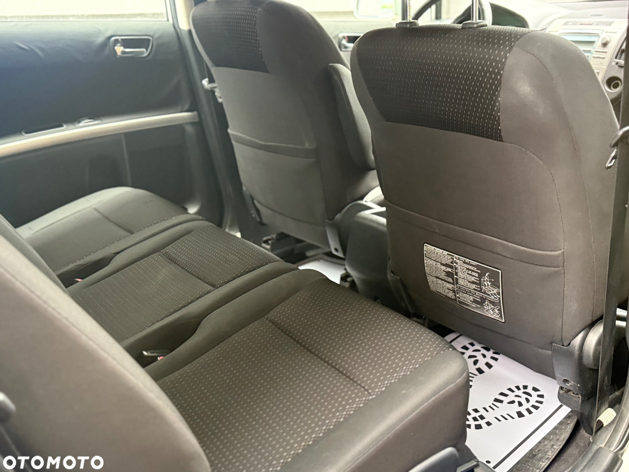 Toyota Corolla Verso 1.6 Premium + - 13