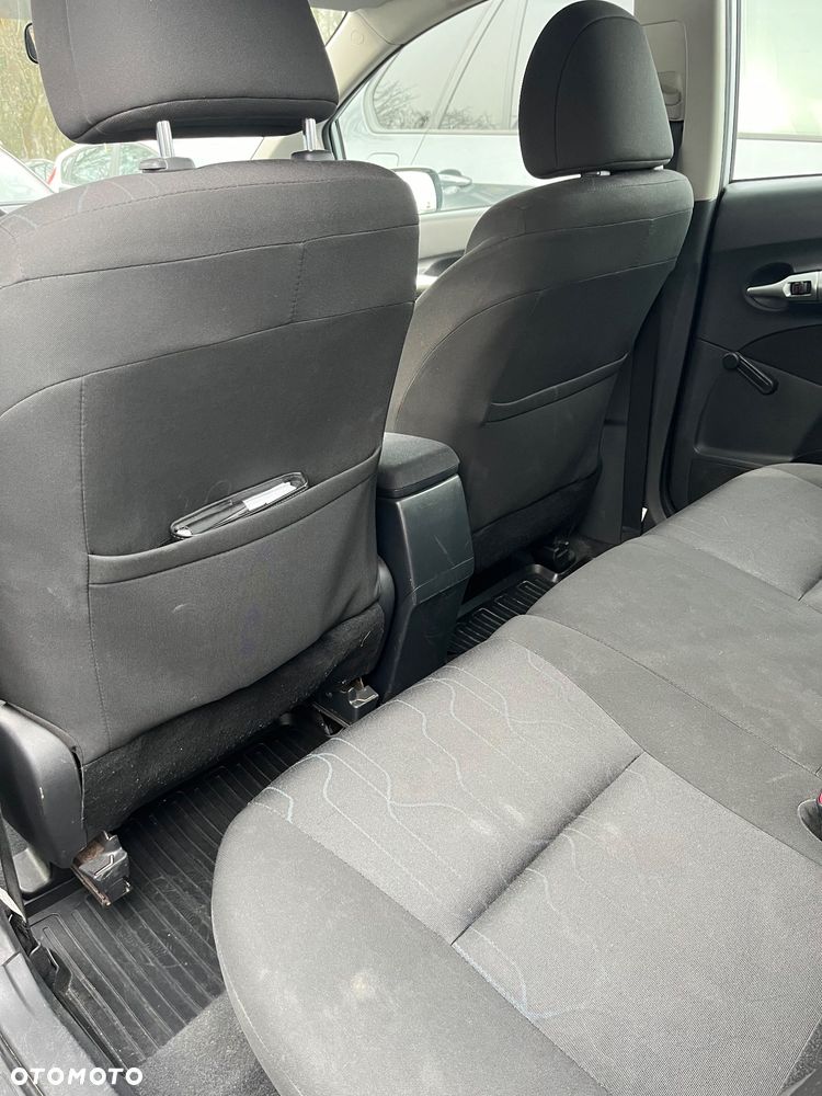 Toyota Auris 1.33 VVT-i Terra - 15