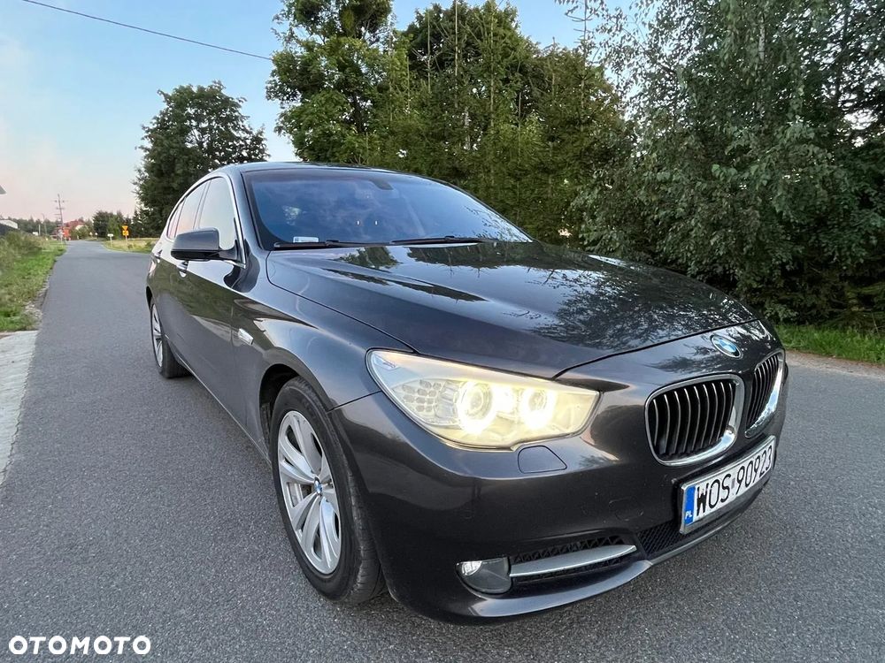 BMW 5GT - 1