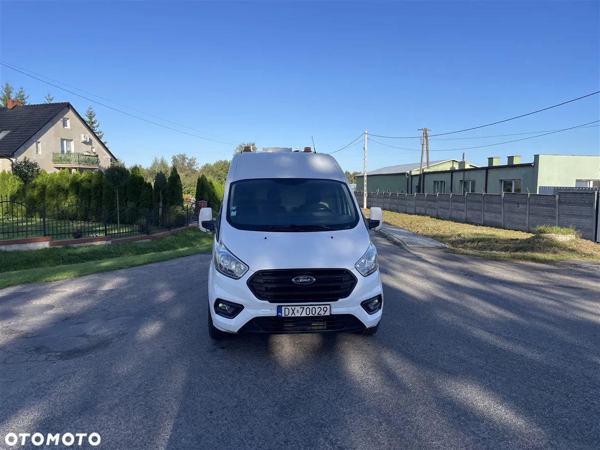 Ford CUSTOM - 4