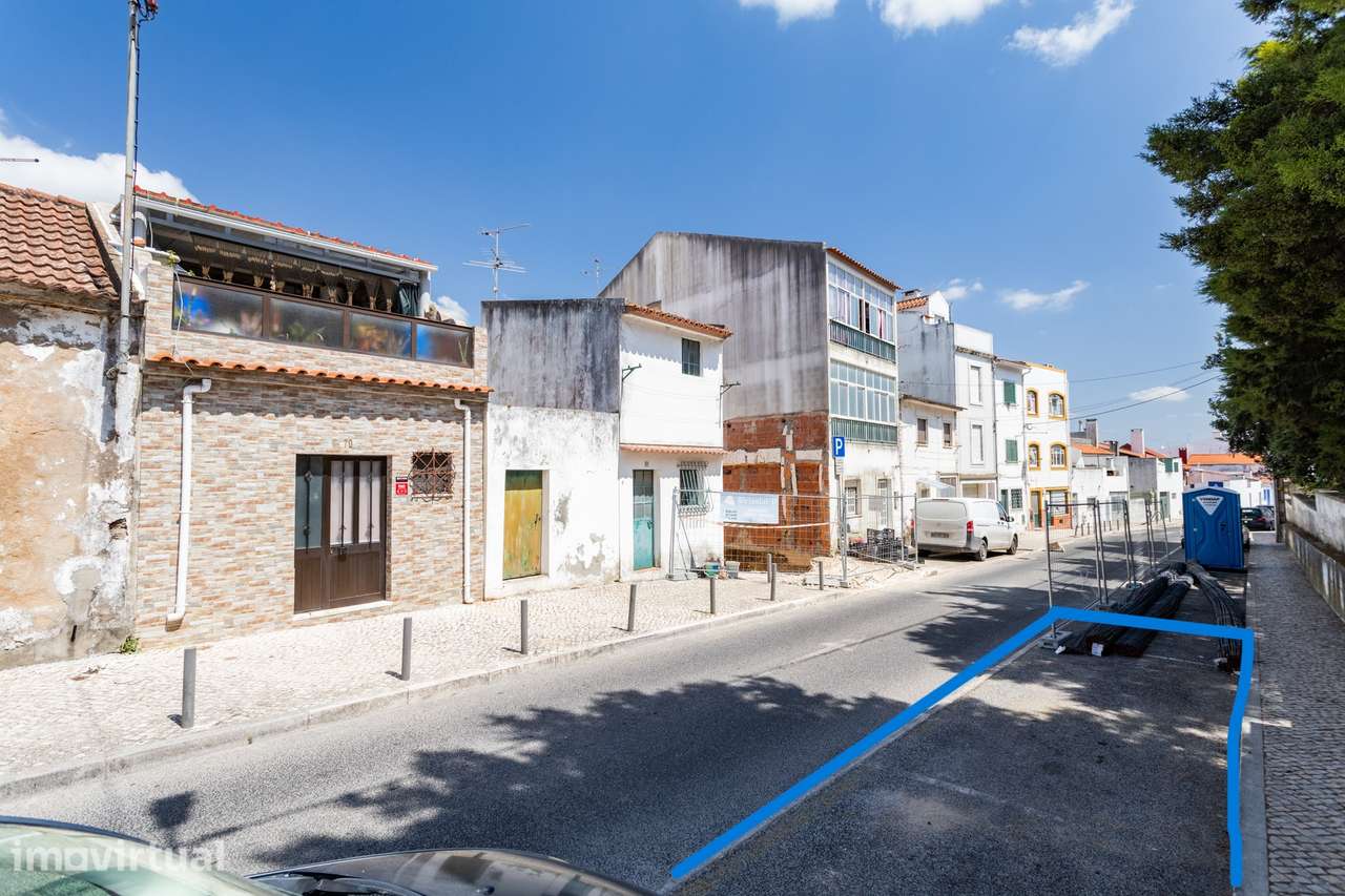 Moradia em Banda T4 com Lareira, Terraço, comércio e Estacionamento pa - Grande imagem: 5/30
