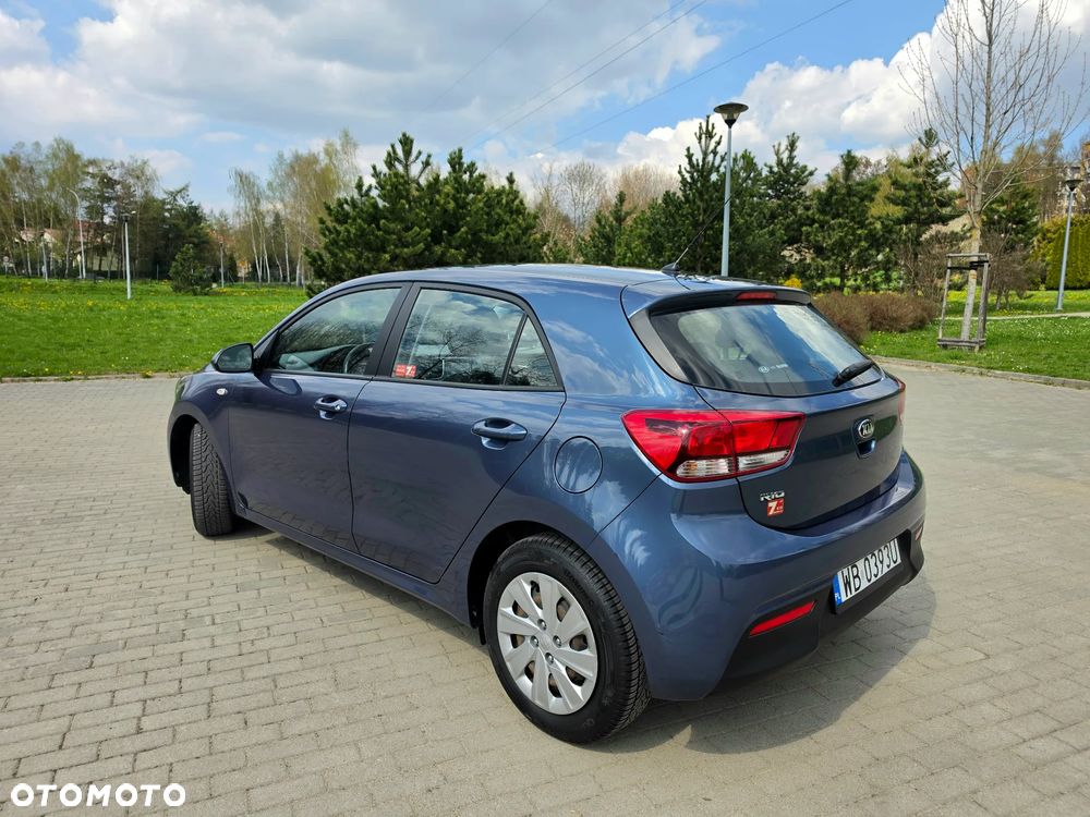 Kia Rio 1.2 Attract - 17