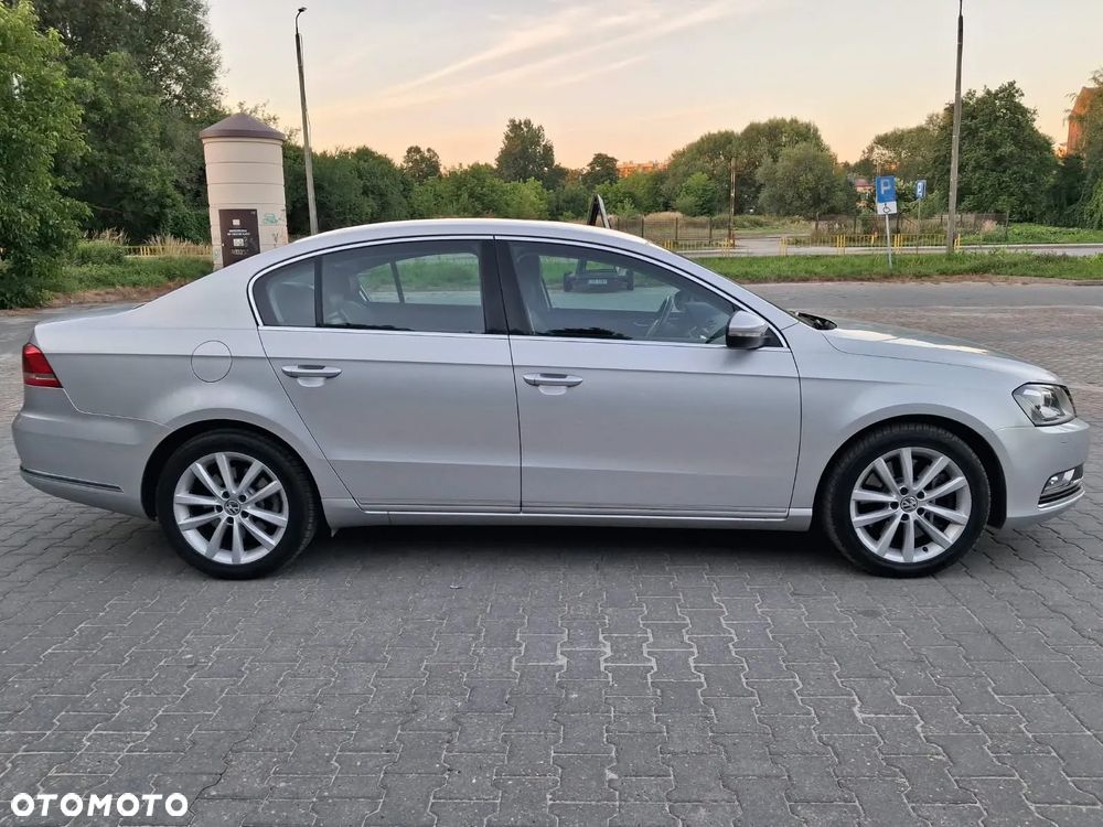Volkswagen Passat 3.6 V6 4Motion DSG Exclusive - 4