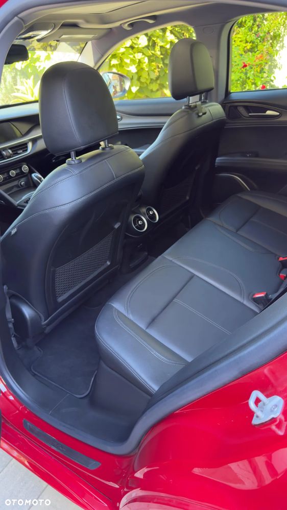 Alfa Romeo Stelvio 2.0 Turbo TI Q4 - 14