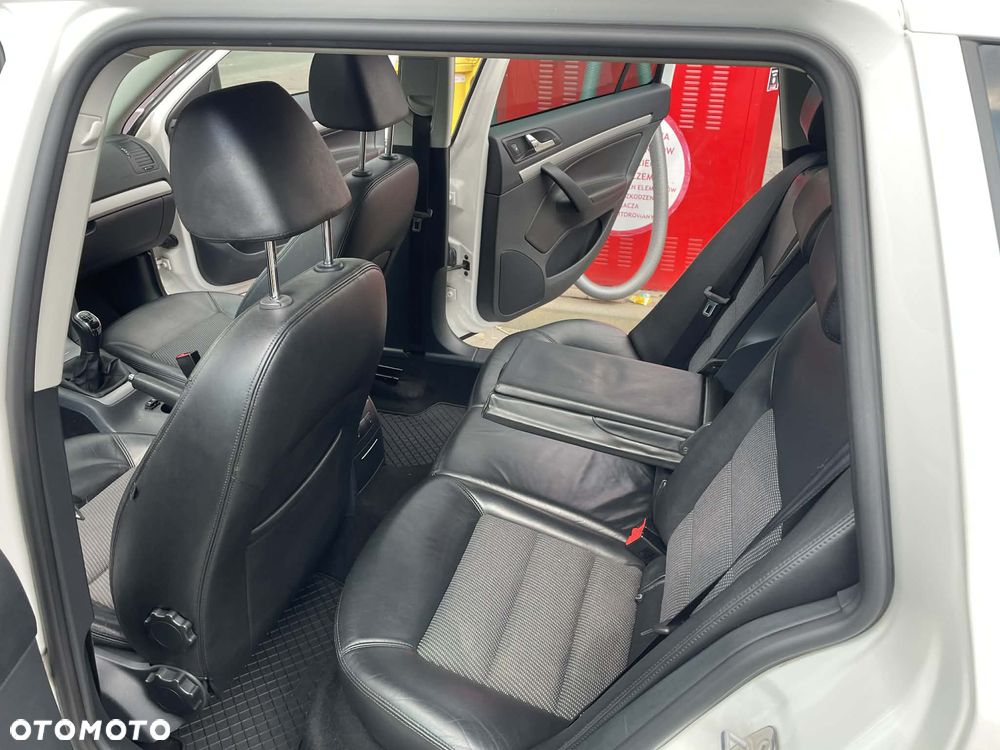 Skoda Octavia 2.0 TDI DPF Elegance - 9