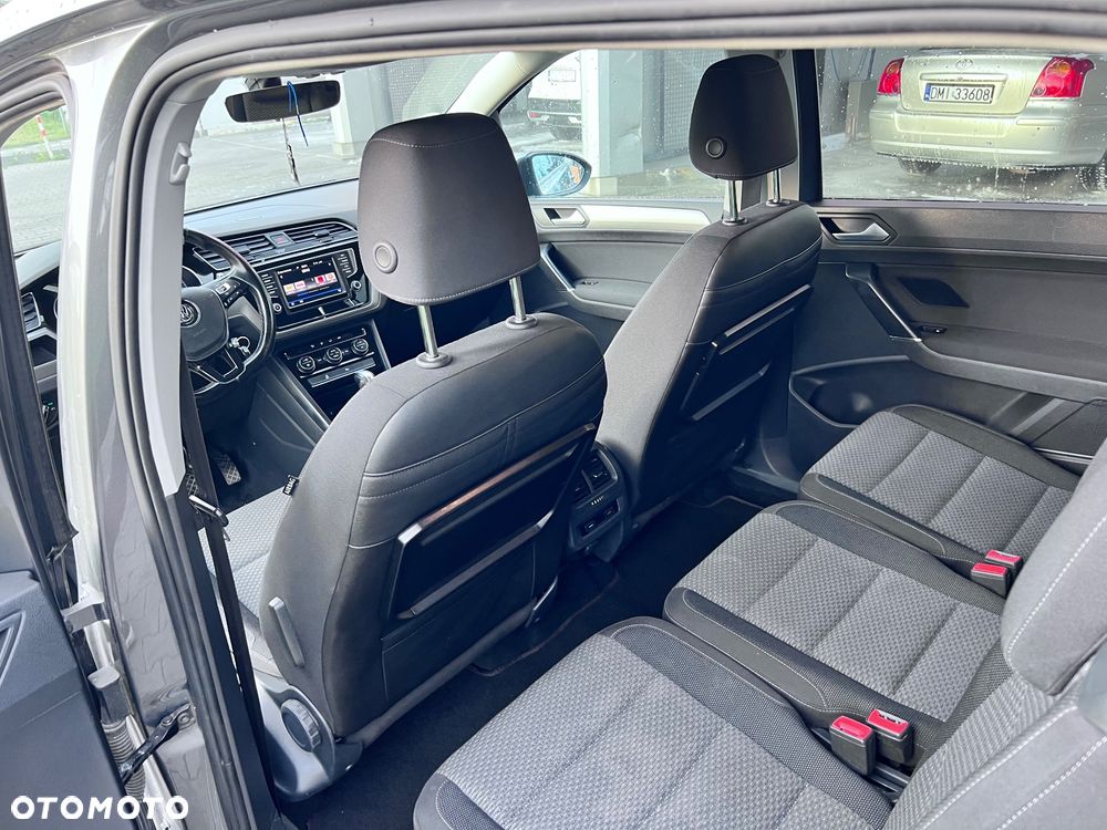 Volkswagen Touran 1.6 TDI SCR (BlueMotion Technology) DSG Comfortline - 20