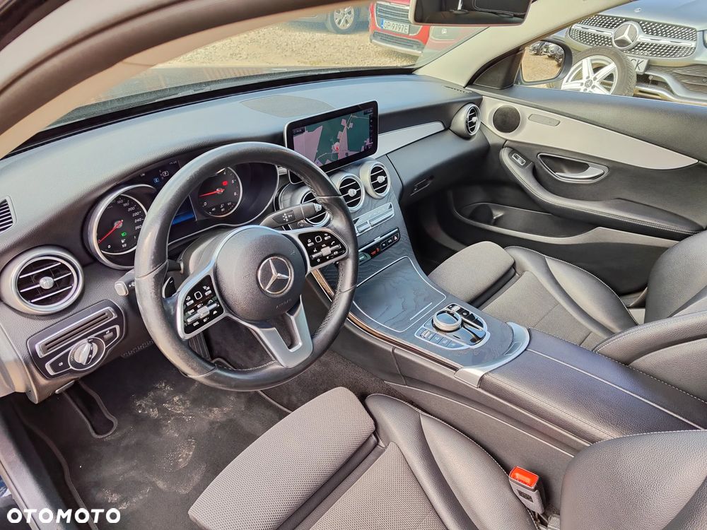 Mercedes-Benz Klasa C 220 d 9G-TRONIC Avantgarde - 23