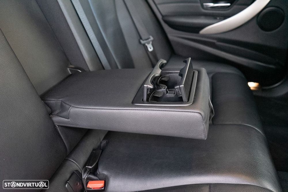 BMW 320 d Auto Pack M - 53