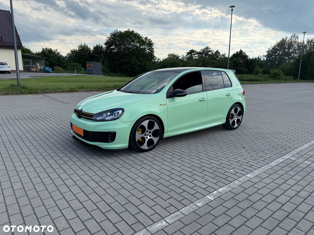 Volkswagen Golf 2.0 GTI - 24