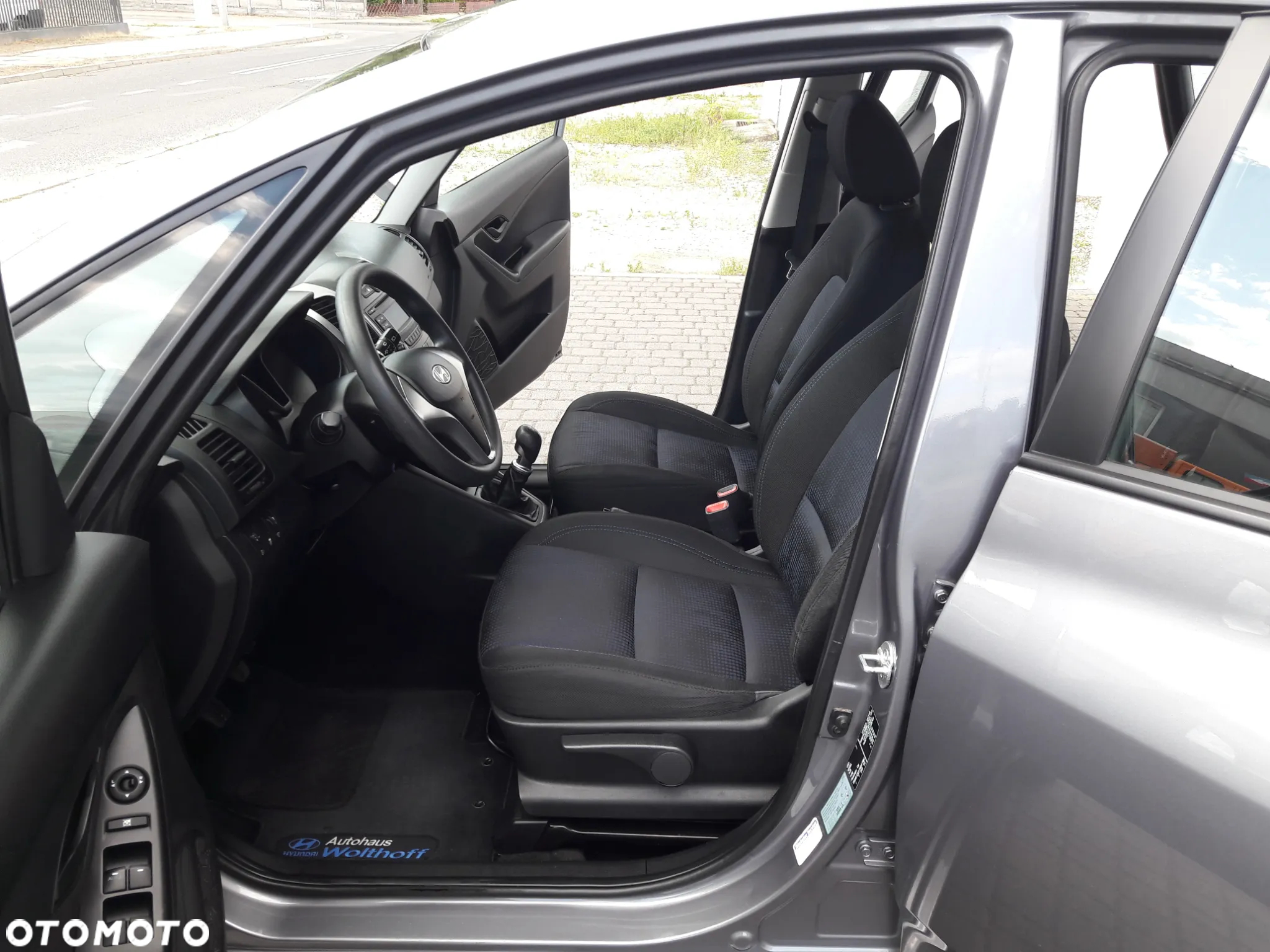 Hyundai ix20 1.4 blue - 5