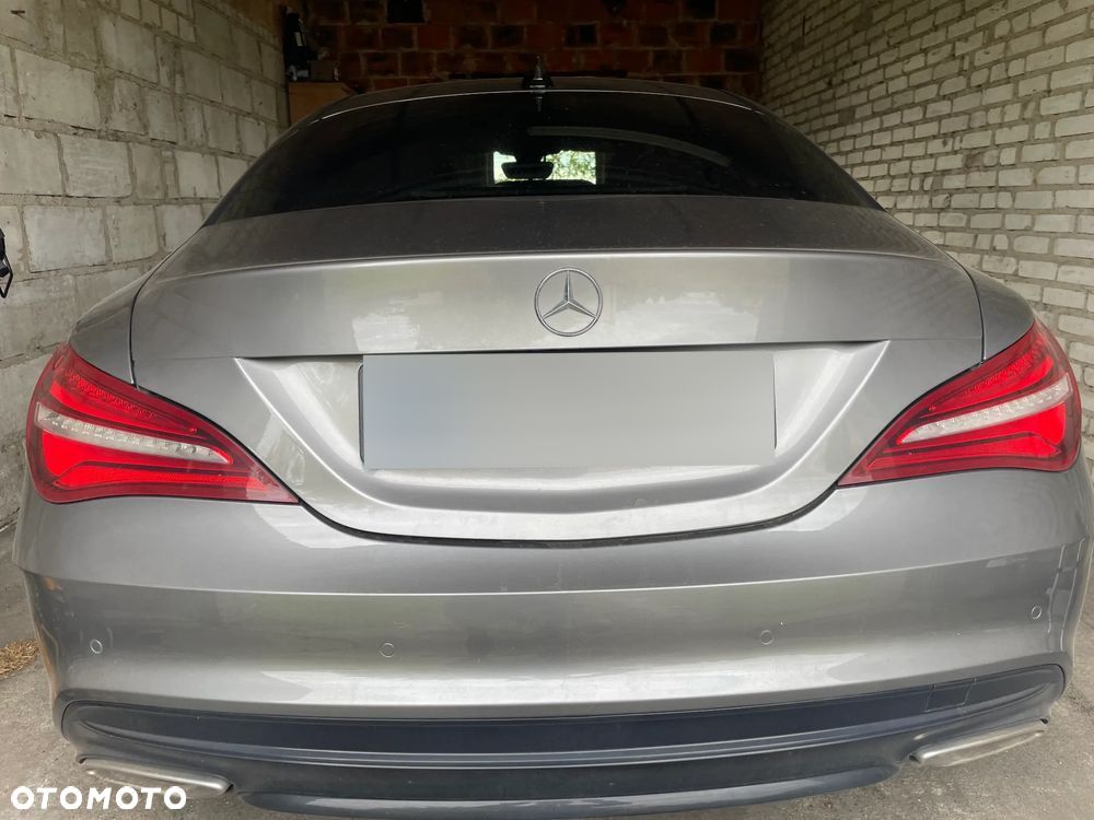 Mercedes-Benz CLA 200 7G-DCT - 11