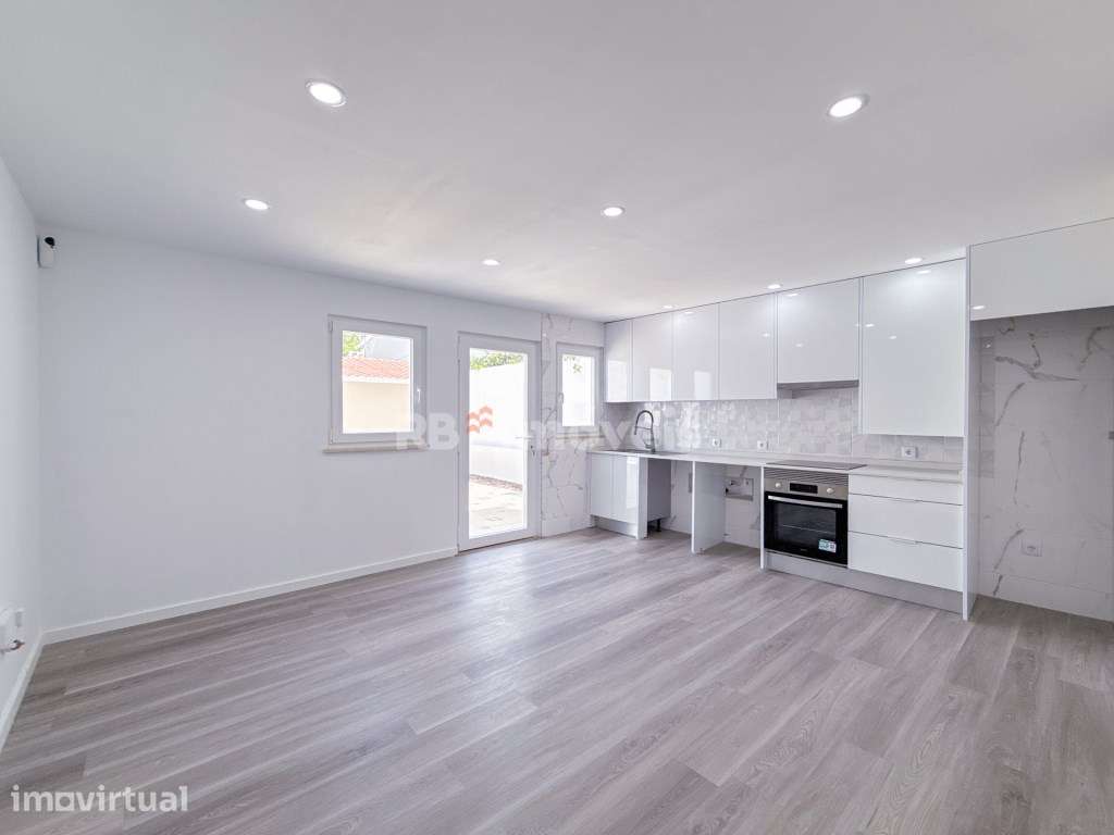 Moradia T1+2 Remodelada c/ Jardim em S. Miguel do Rio Torto, Abrantes - Grande imagem: 2/32